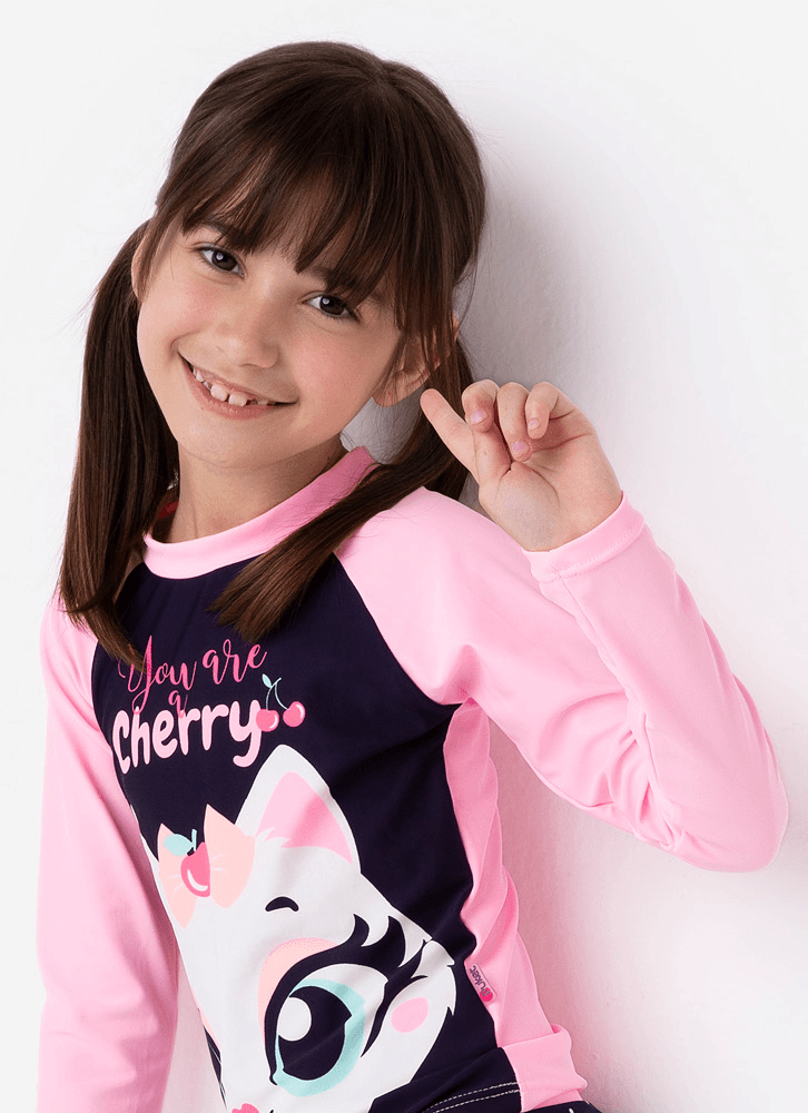 Camiseta-Praia--Com-Protecao-Solar-Menina-Gatinha
