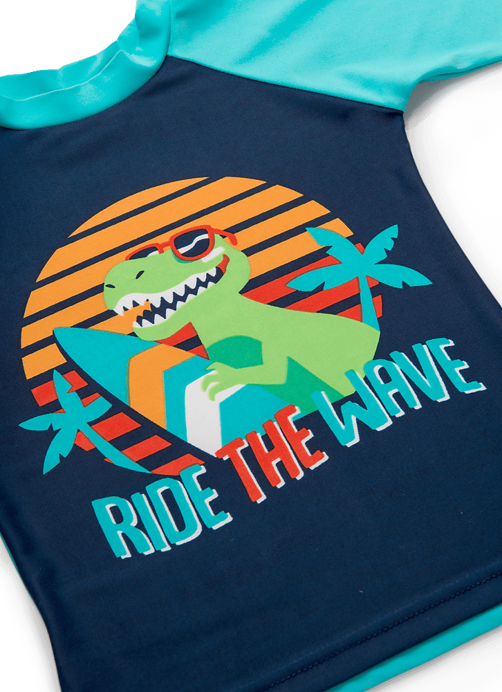 Camiseta-Praia-Com-Protecao-Solar-Menino-Dino-Surf