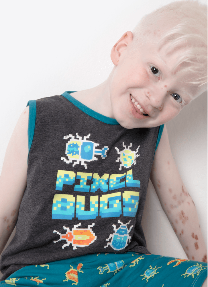 Pijama-Regata-Menino-Teen-Pixel-Bugs-Brilha-No-Escuro