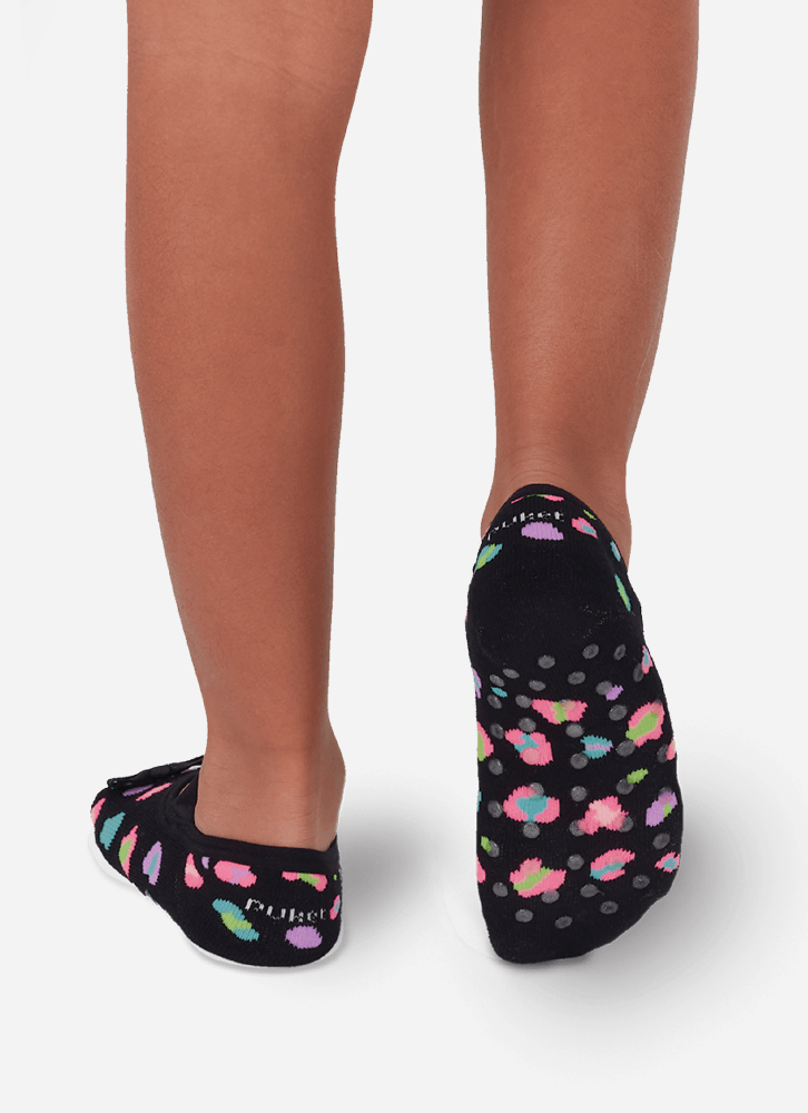 Meia-Sapatilha-Antiderrapante-Menina-Onca-Com-Aplique-Laco