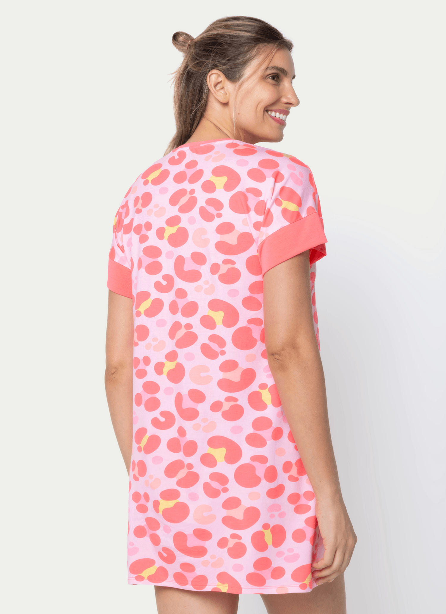 Camisola-Manga-Curta-Viscolycra-Feminina-Gata-Cereja