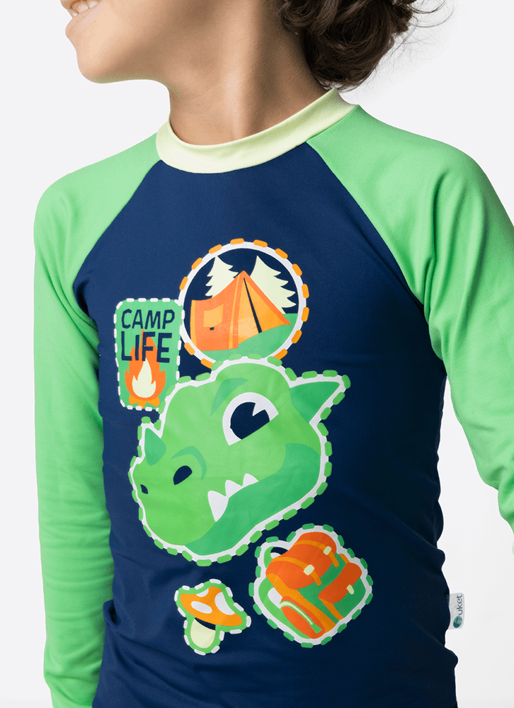 Camiseta-Com-Protecao-Solar-Menino-Dragao-Camping