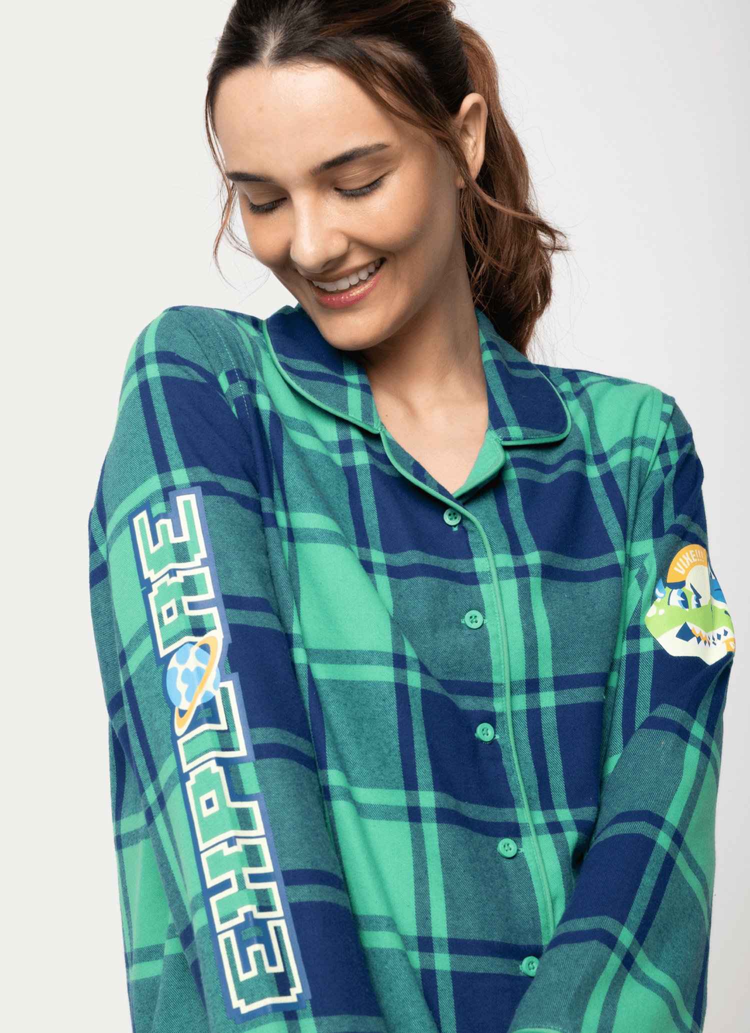 Pijama-Manga-Longa-Flanela-Feminino-Dino-Astronauta