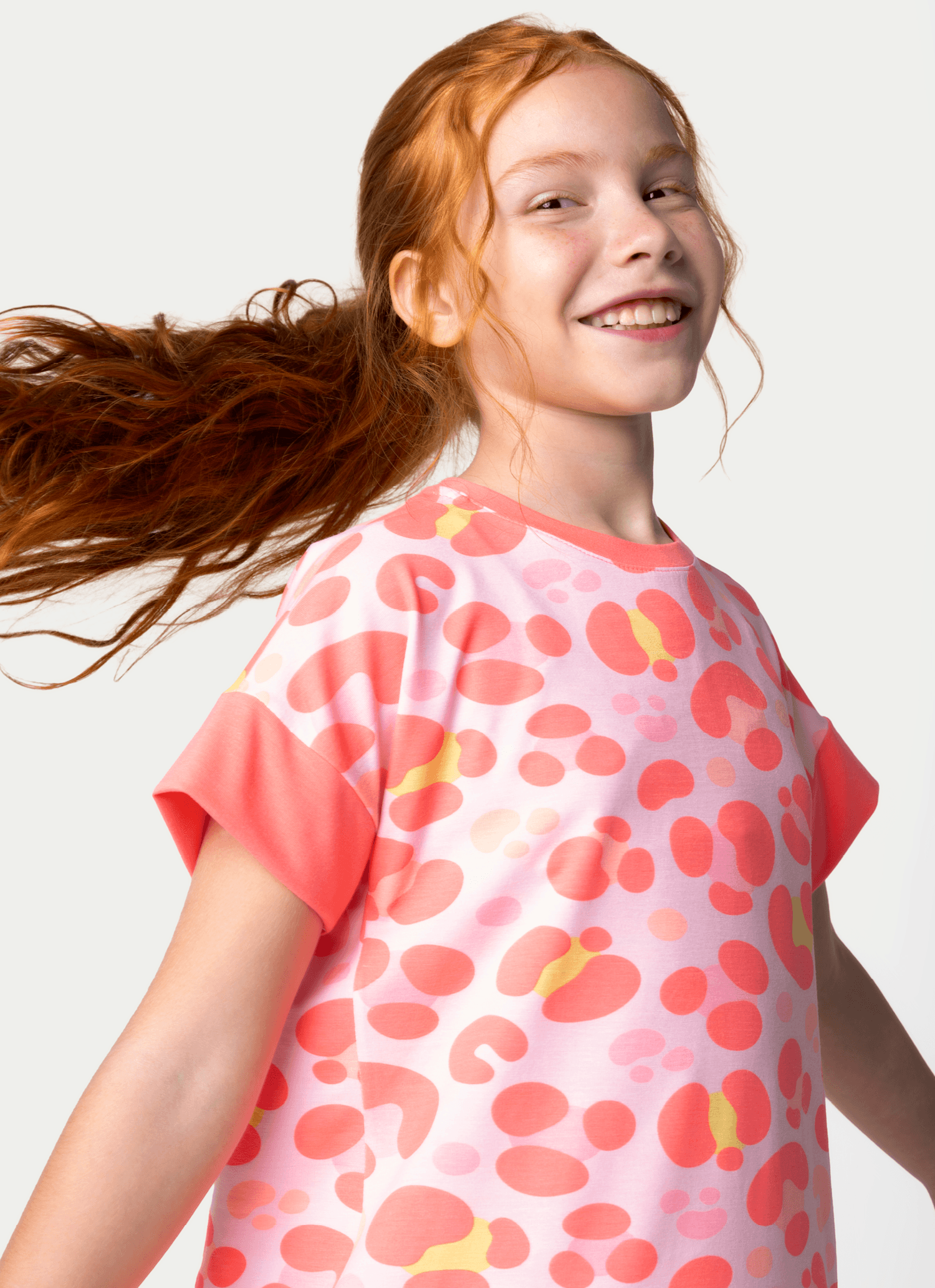Camisola-Manga-Curta-Viscolycra-Menina-Teen-Gata-Cereja