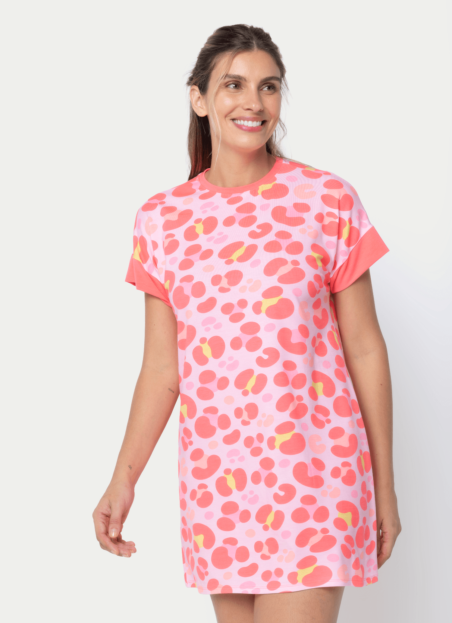 Camisola Manga Curta Viscolycra Feminina Gata Cereja - Puket