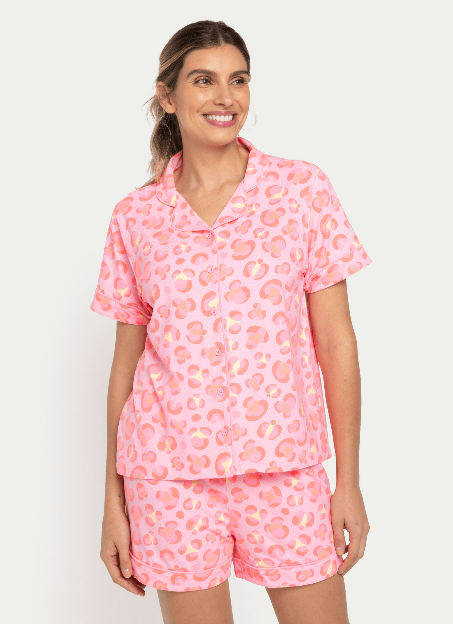 Pijama-Manga-Curta-Viscose-Feminino-Gata-Cereja