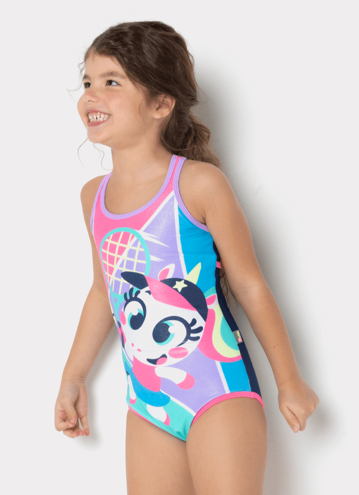 Maio-Com-Protecao-Solar-Menina-Unicornio-Tenis