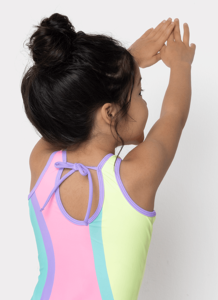 Maio-Com-Protecao-Solar-Menina-Colorfull