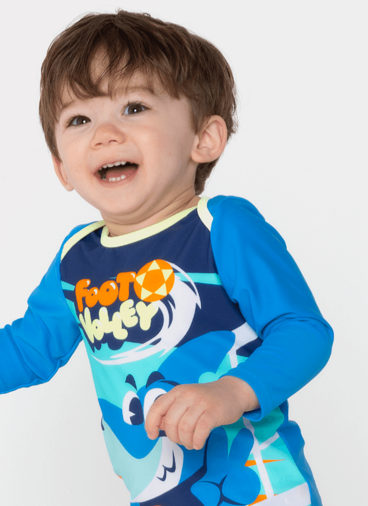 Conjunto-Camiseta-E-Sunga-Com-Protecao-Solar-Bebe-Menino-Tubarao-Futevolei
