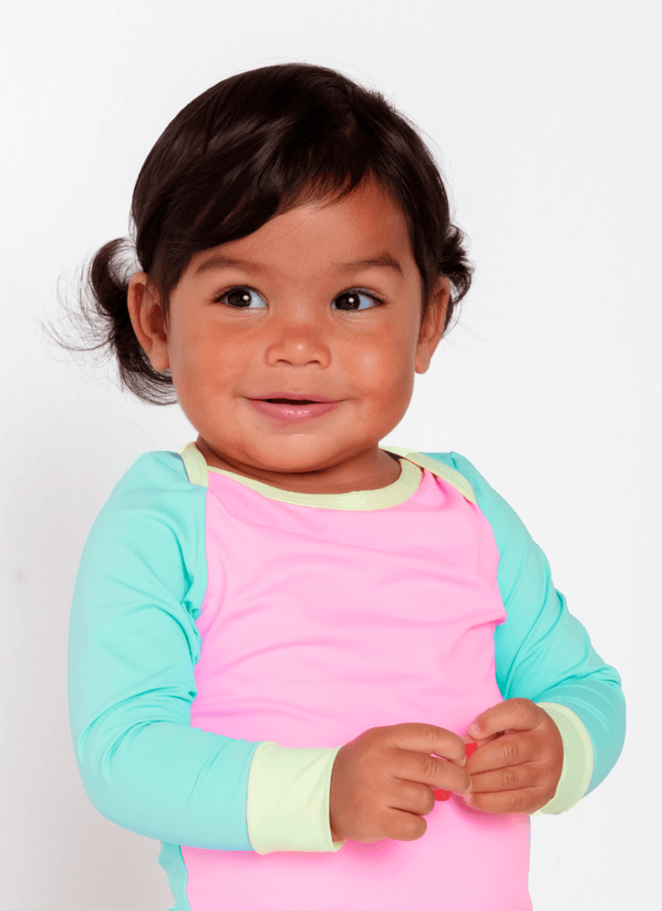 Camiseta-Manga-Longa-Com-Protecao-Solar-Bebe-Menina-Color-Block