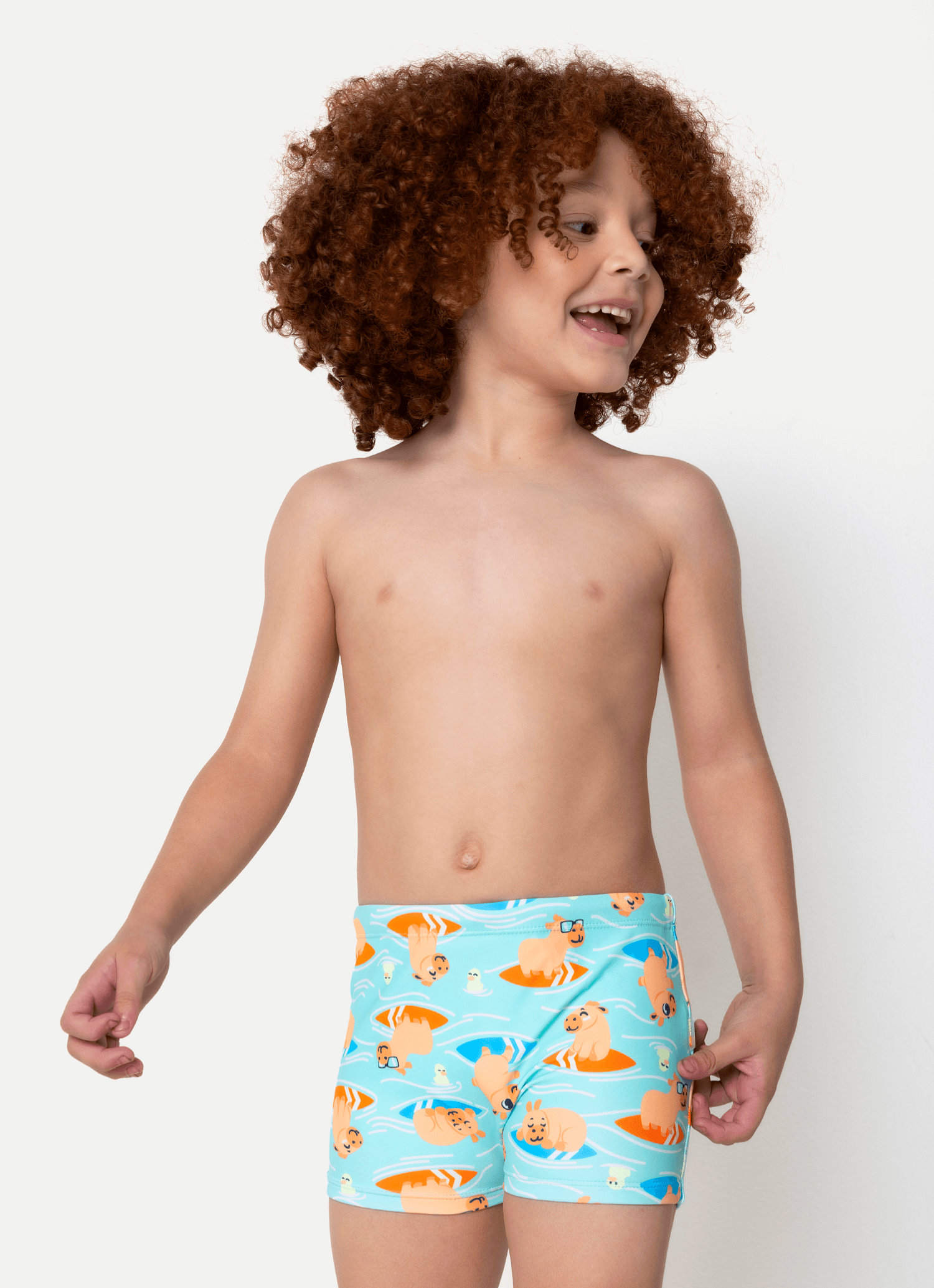 Sunga-Boxer-Com-Protecao-Solar-Menino-Capivara-Surfista