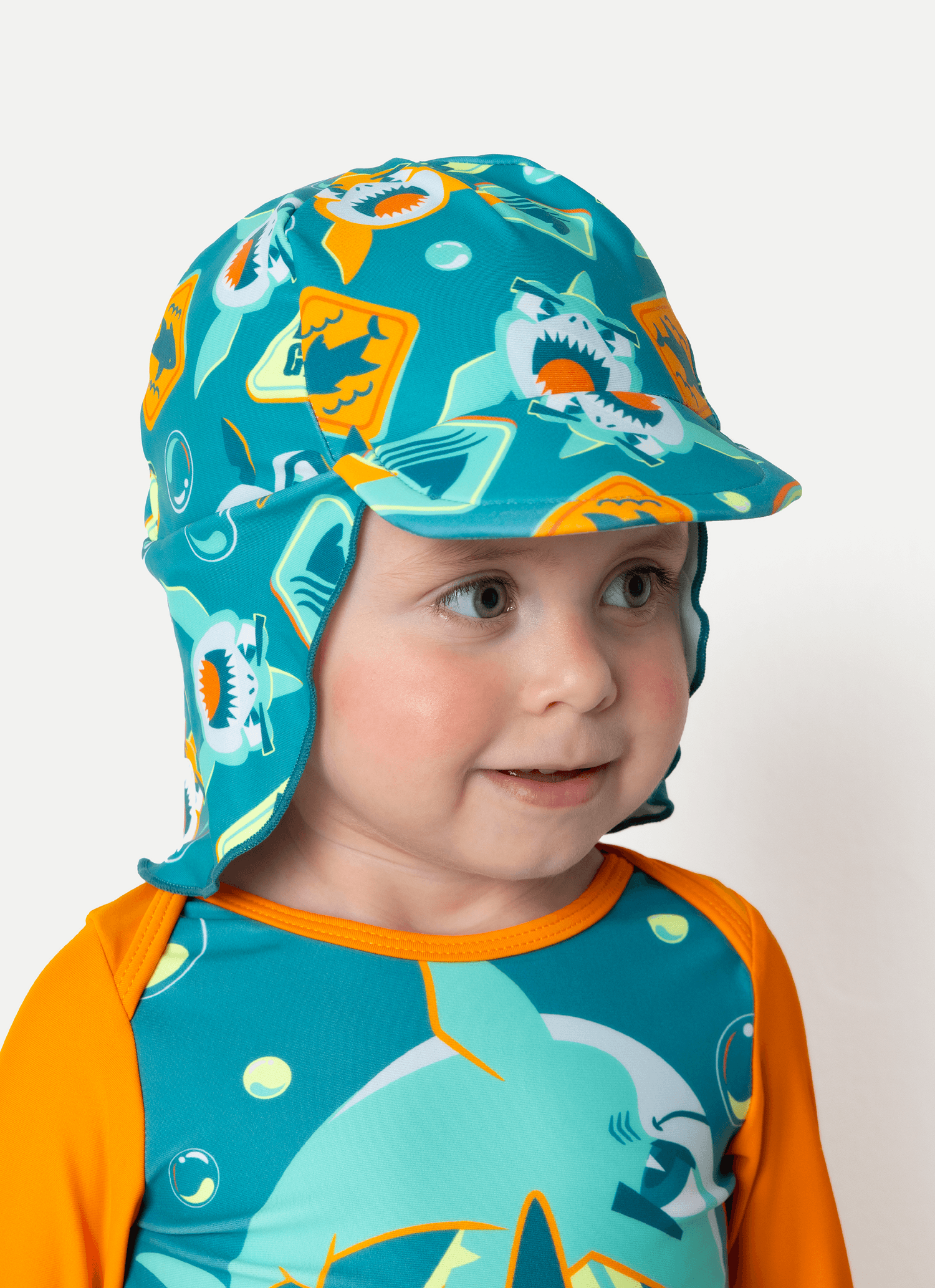 Chapeu-Com-Protecao-Solar-Bebe-Menino-Tuba-Trio
