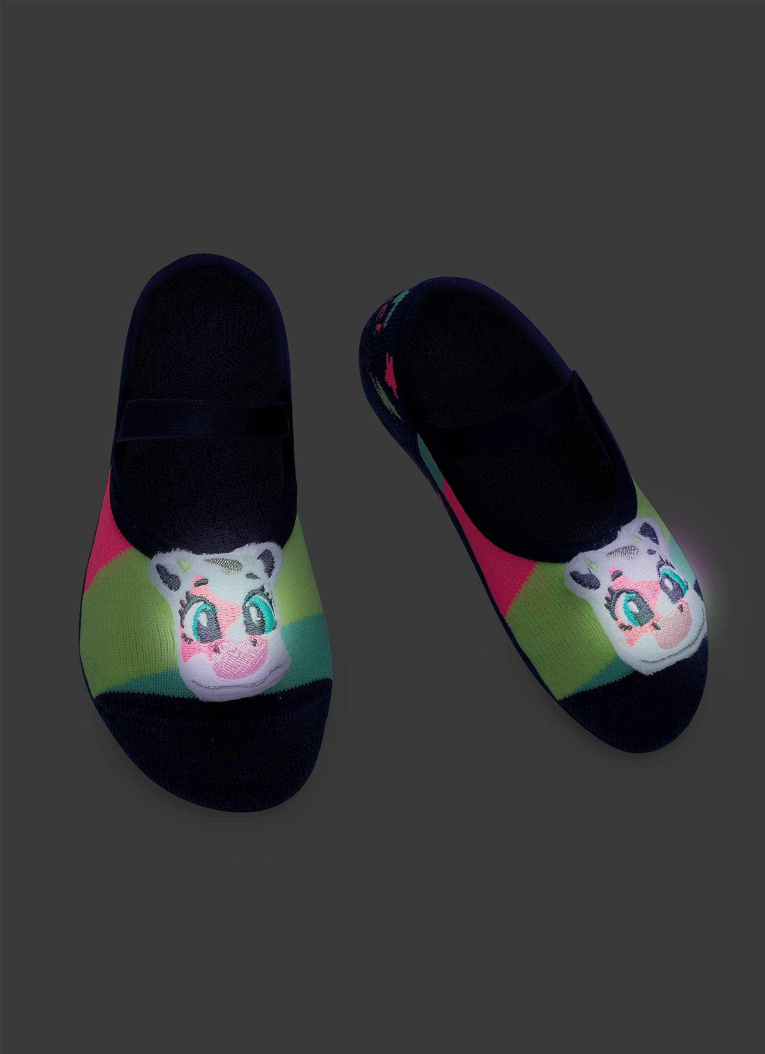 Meia-Sapatilha-Antiderrapante-Com-Aplique-De-Led-Bebe-Menina-Vaca-Moosic
