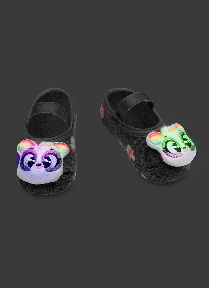 Meia-Sapatilha-Antiderrapante-Com-Aplique-De-Led-Bebe-Menina-Panda-Summer