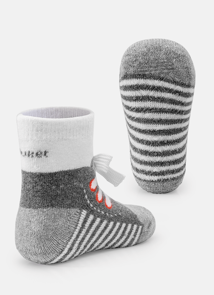 Meia-Cano-Medio-Antiderrapante-Bebe-Menino-Tenis