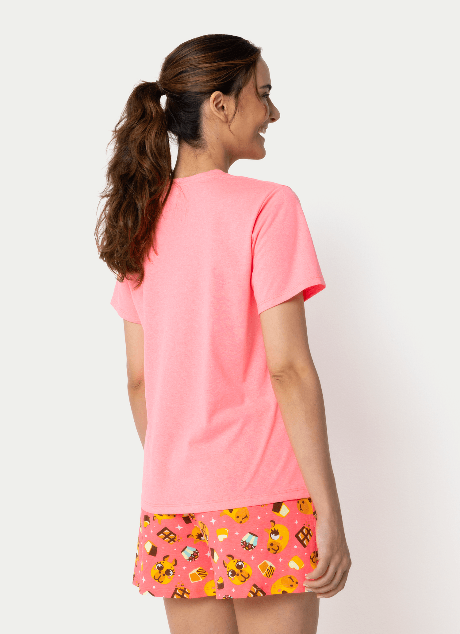 Pijama-Manga-Curta-Algodao-Feminino-Capivara-Chocolate