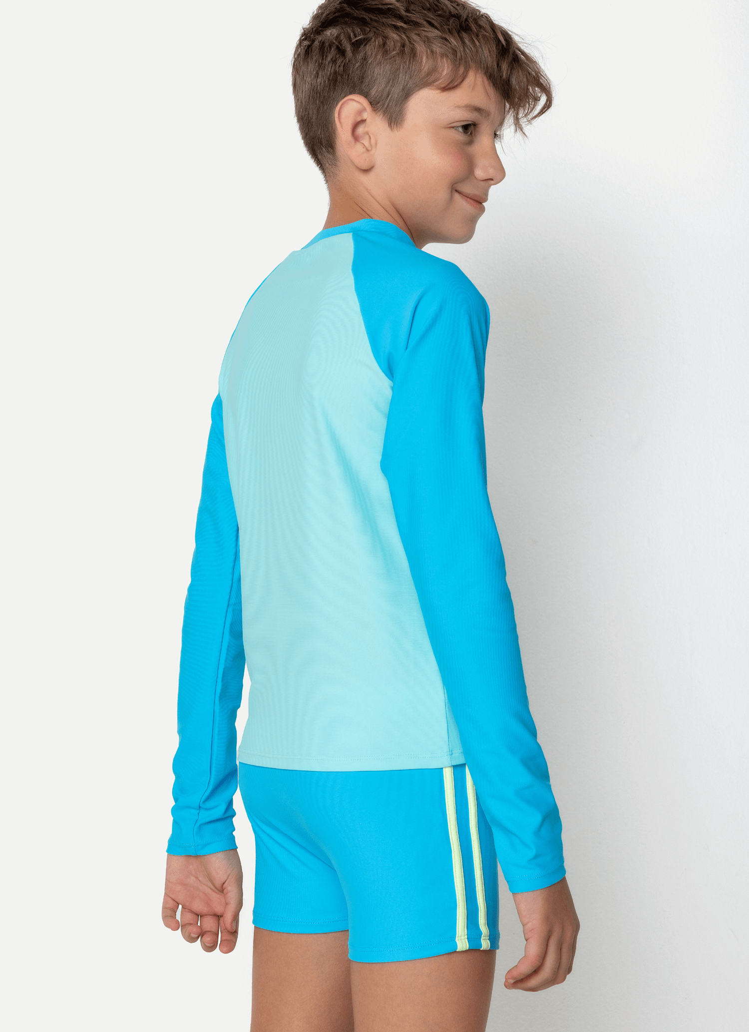 Camiseta-Manga-Longa-Com-Protecao-Solar-Menino-Teen-Capivara-Surfista