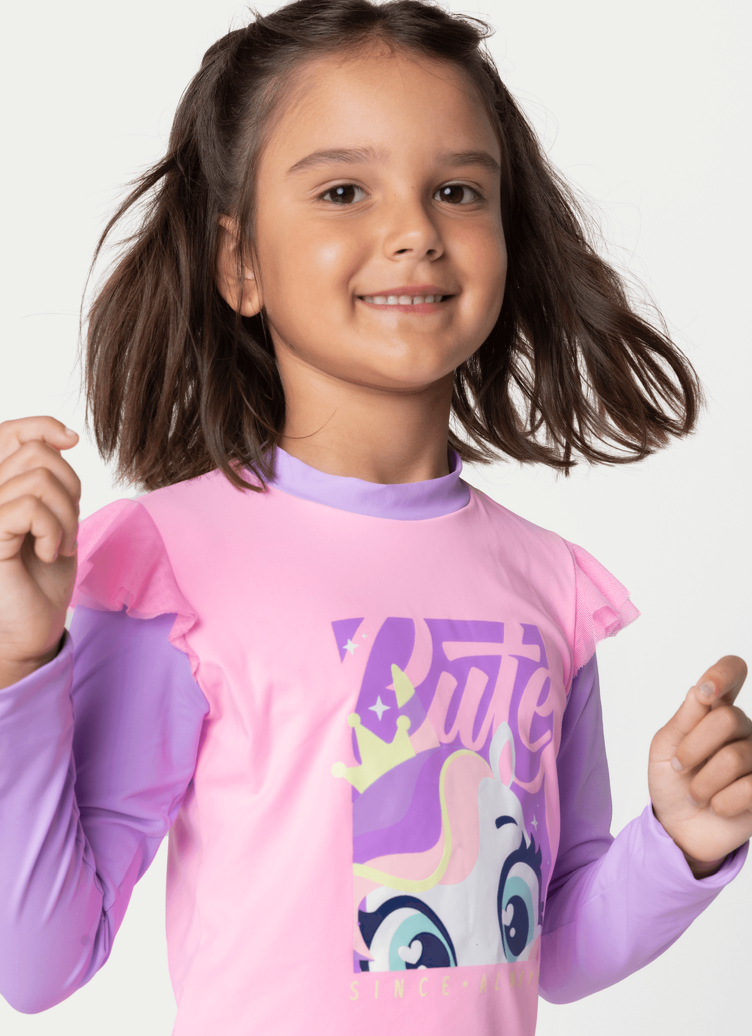 Camiseta-Manga-Longa-Com-Protecao-Solar-Menina-Unicornio-Diamante