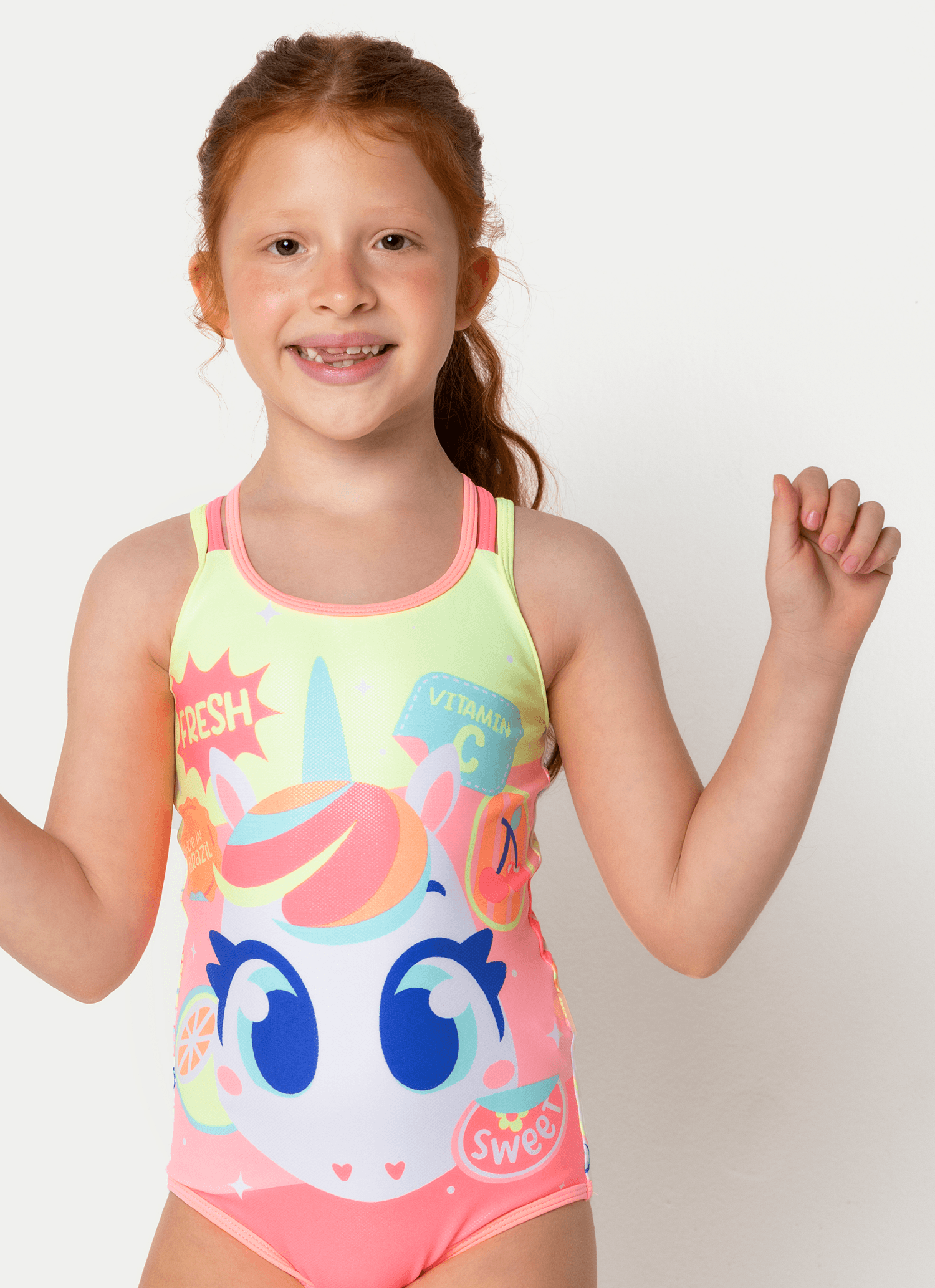 Maio-Com-Protecao-Solar-Menina-Unicornio-Frutas